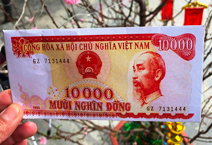 Vẫn sử dụng bao lì xì in hình tiền Việt Nam